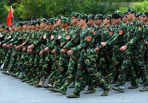 番禺中学学生军训